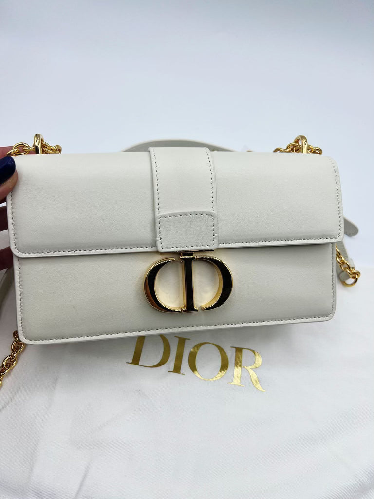 30 MONTAIGNE EAST-WEST BAG WITH CHAIN