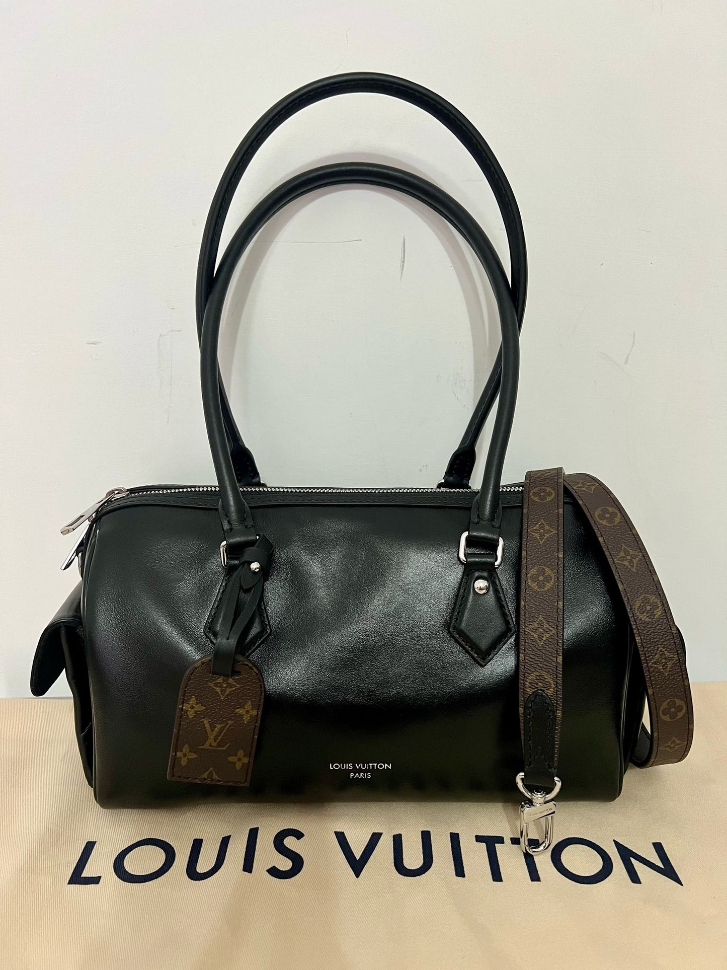 LV speedy cargo Vibe