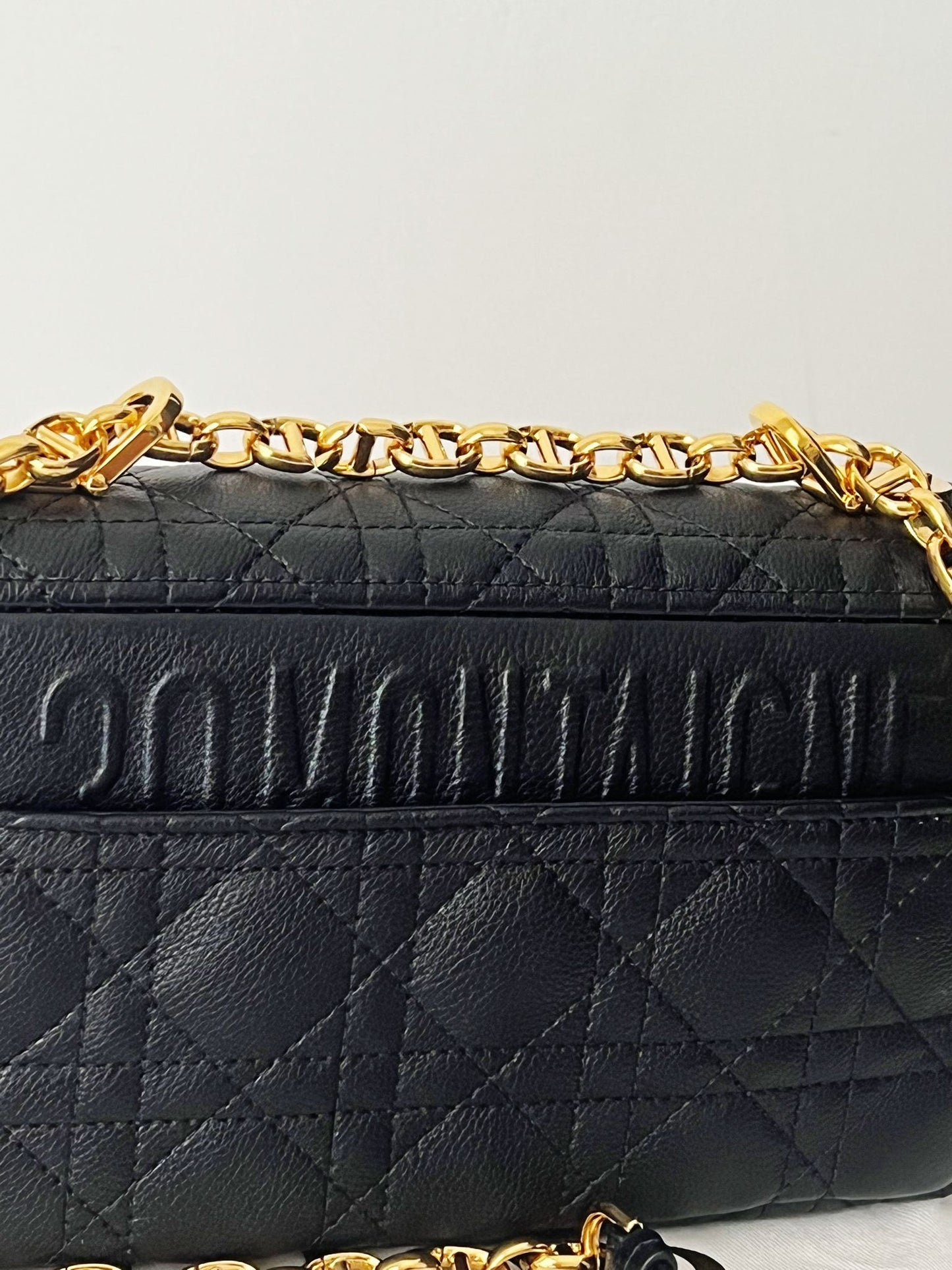 Black small Caro
