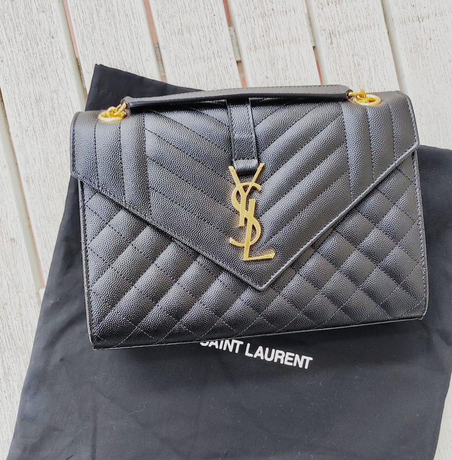 Ysl medium envelope