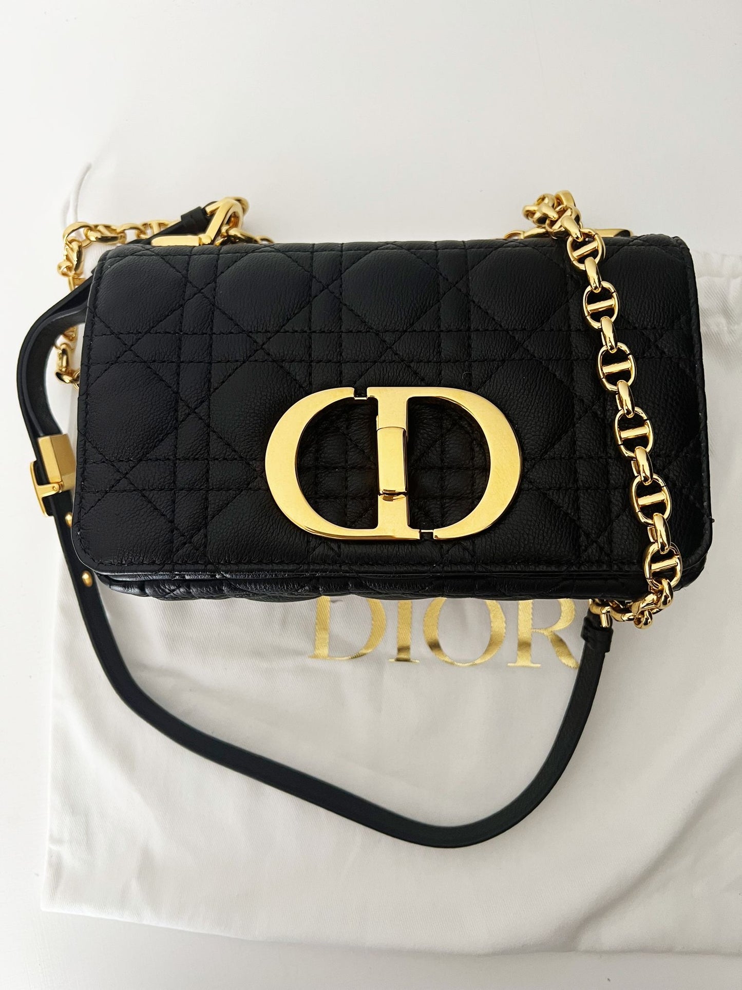 Black small Caro