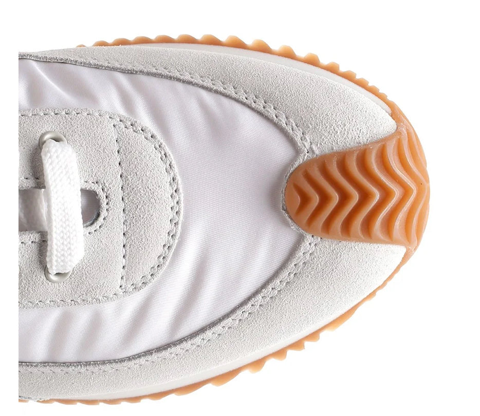 Loeweve sneakers white