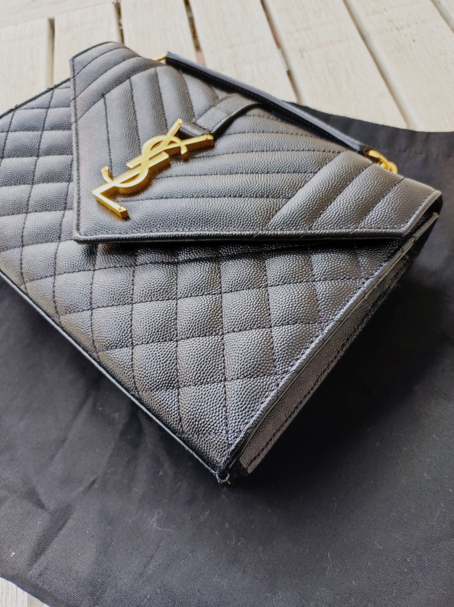 Ysl medium envelope