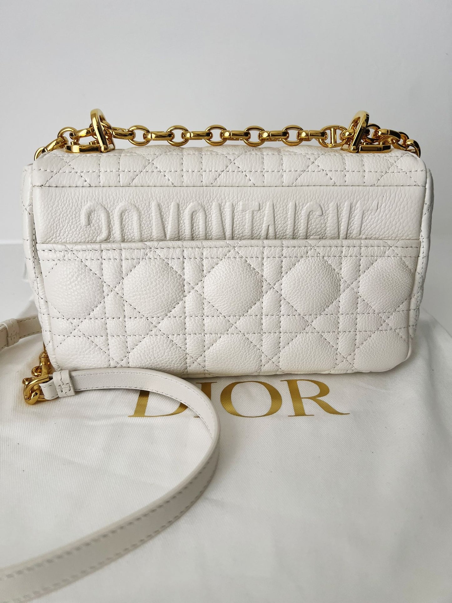 Small Caro white