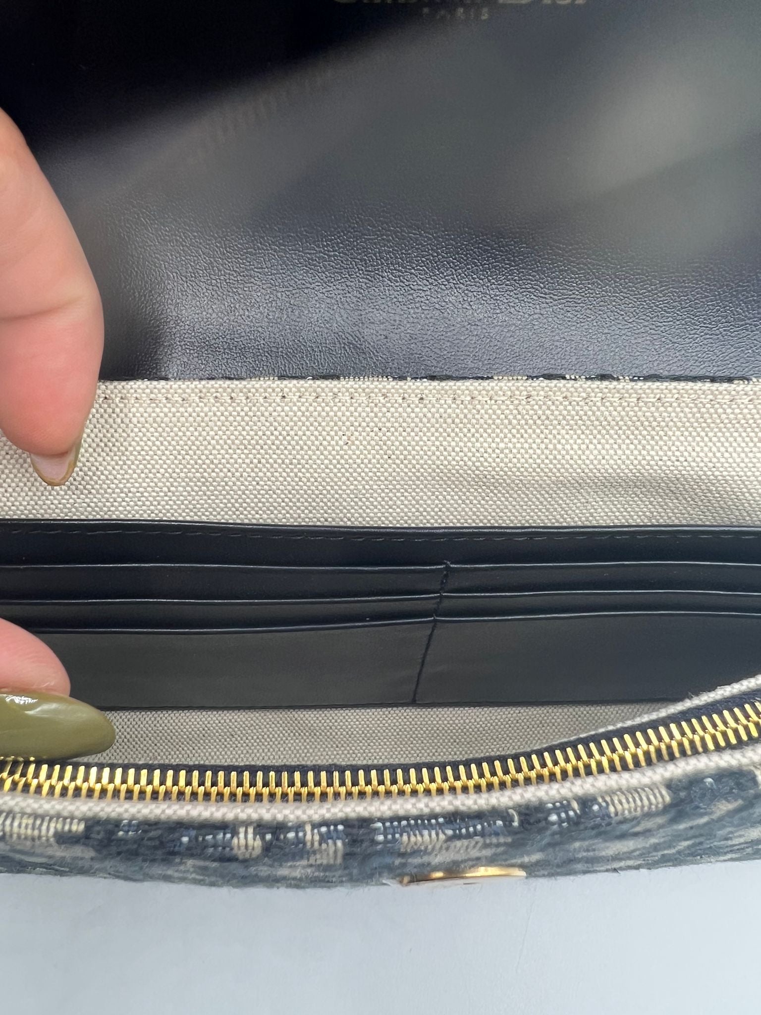 Dior wallet on chain