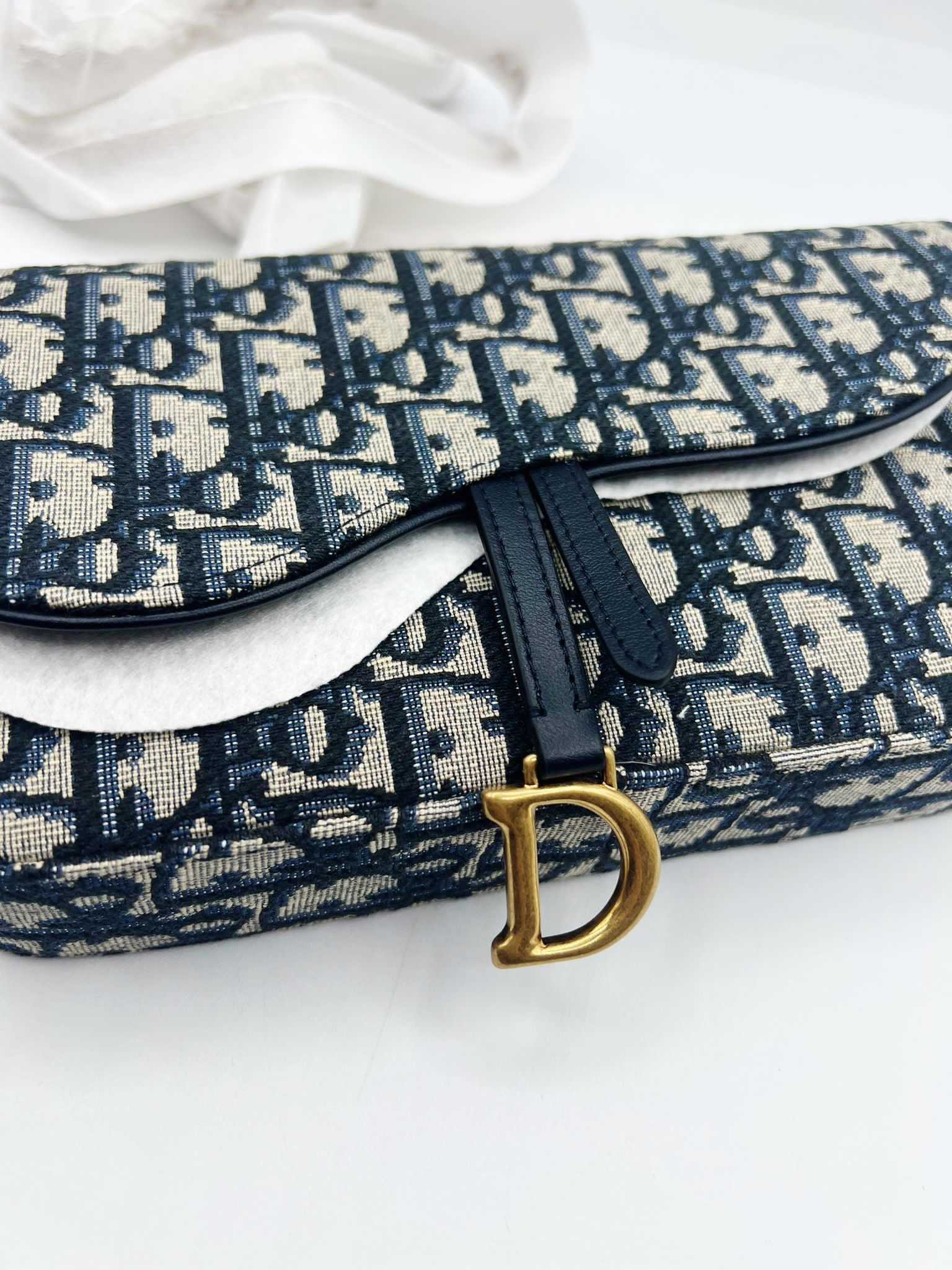 Dior wallet on chain