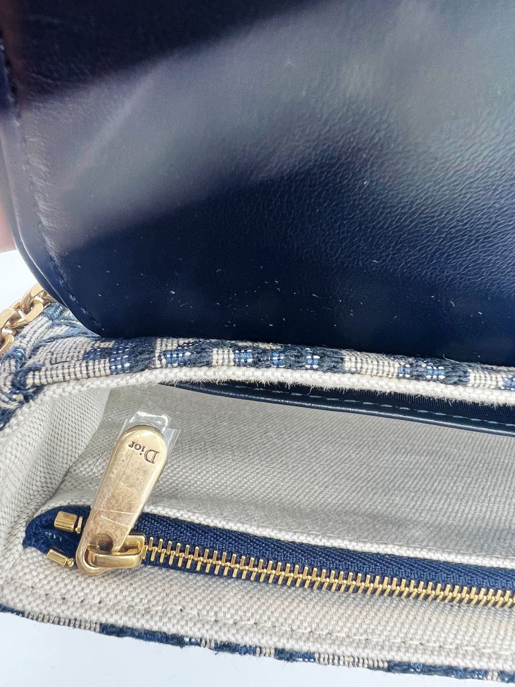 Dior wallet on chain