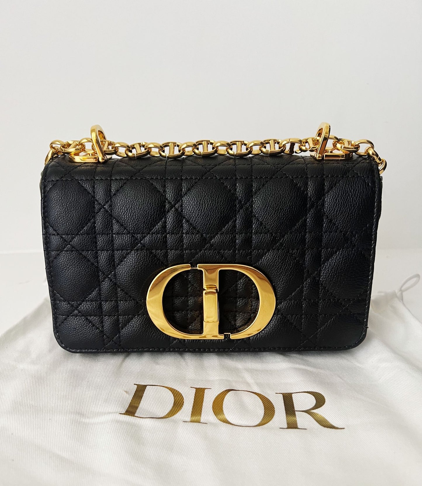 Black small Caro