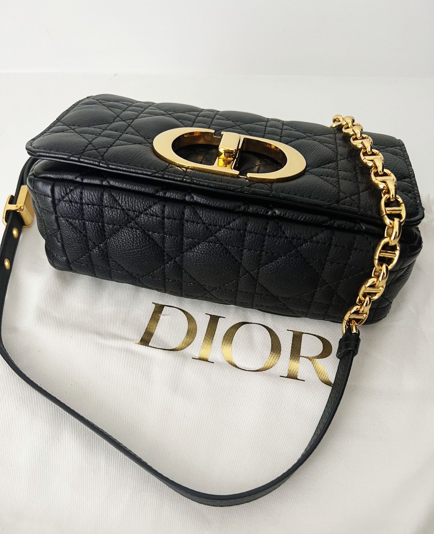 Black small Caro