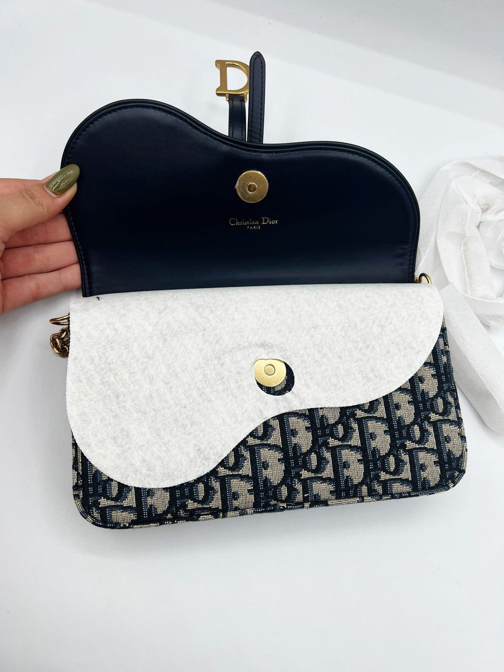 Dior wallet on chain