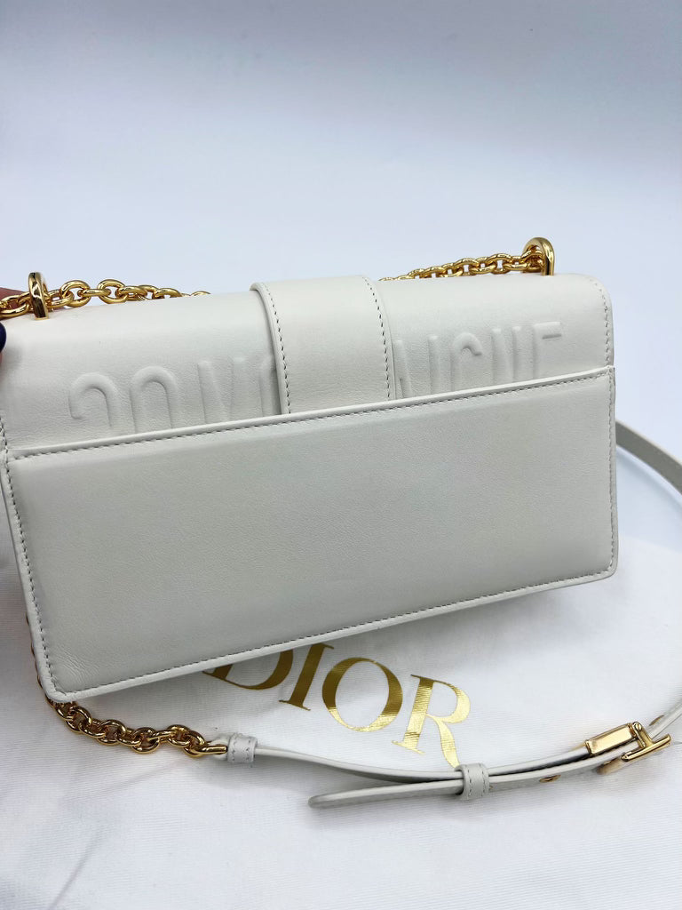 30 MONTAIGNE EAST-WEST BAG WITH CHAIN