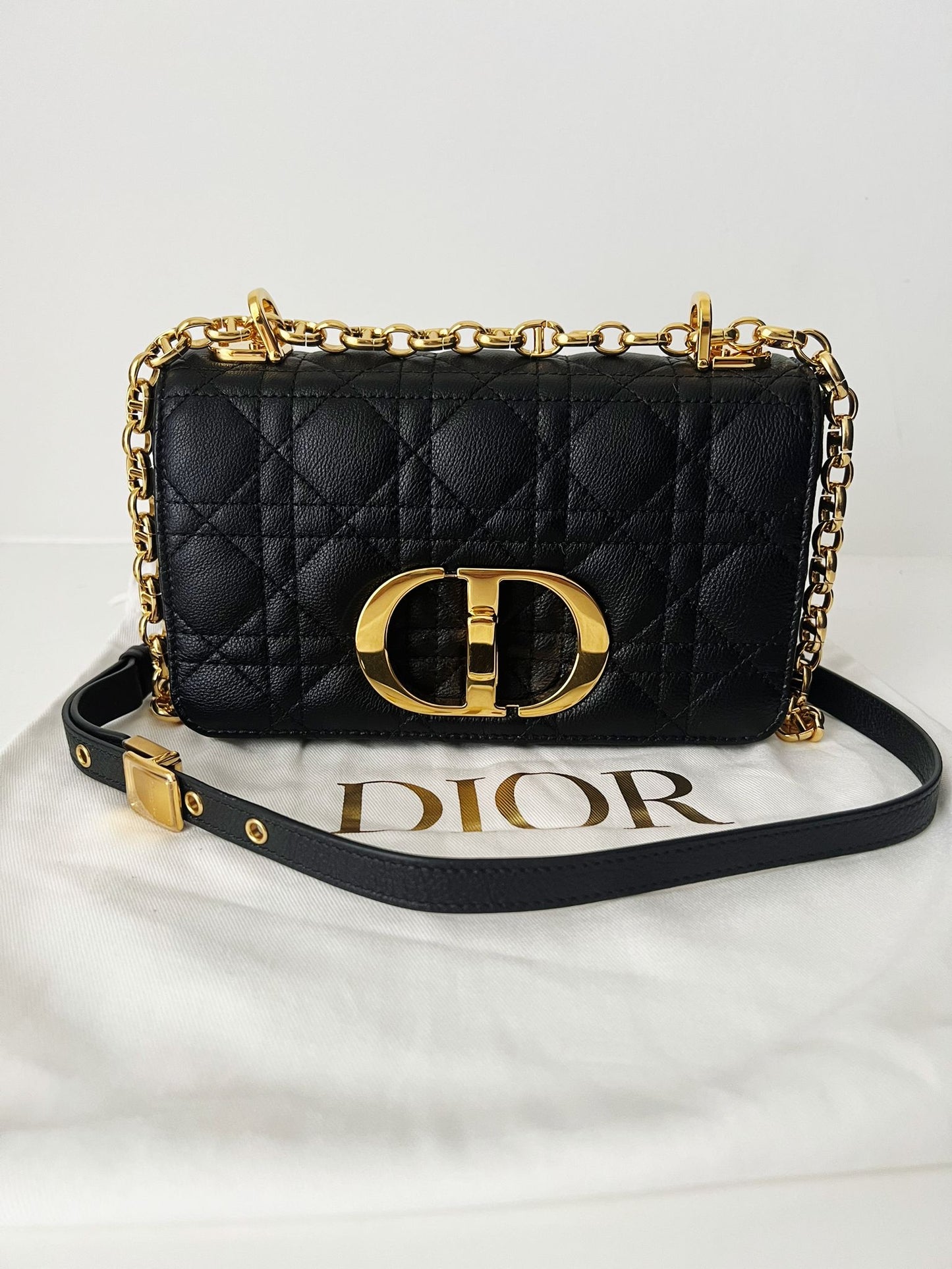 Black small Caro