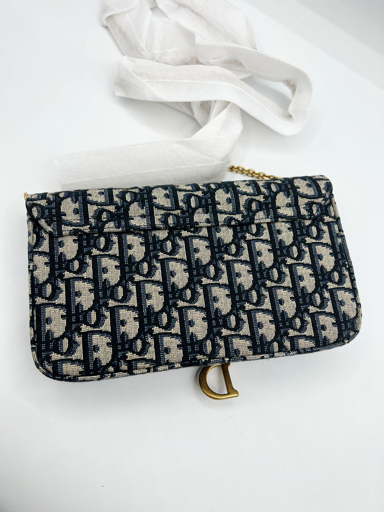 Dior wallet on chain