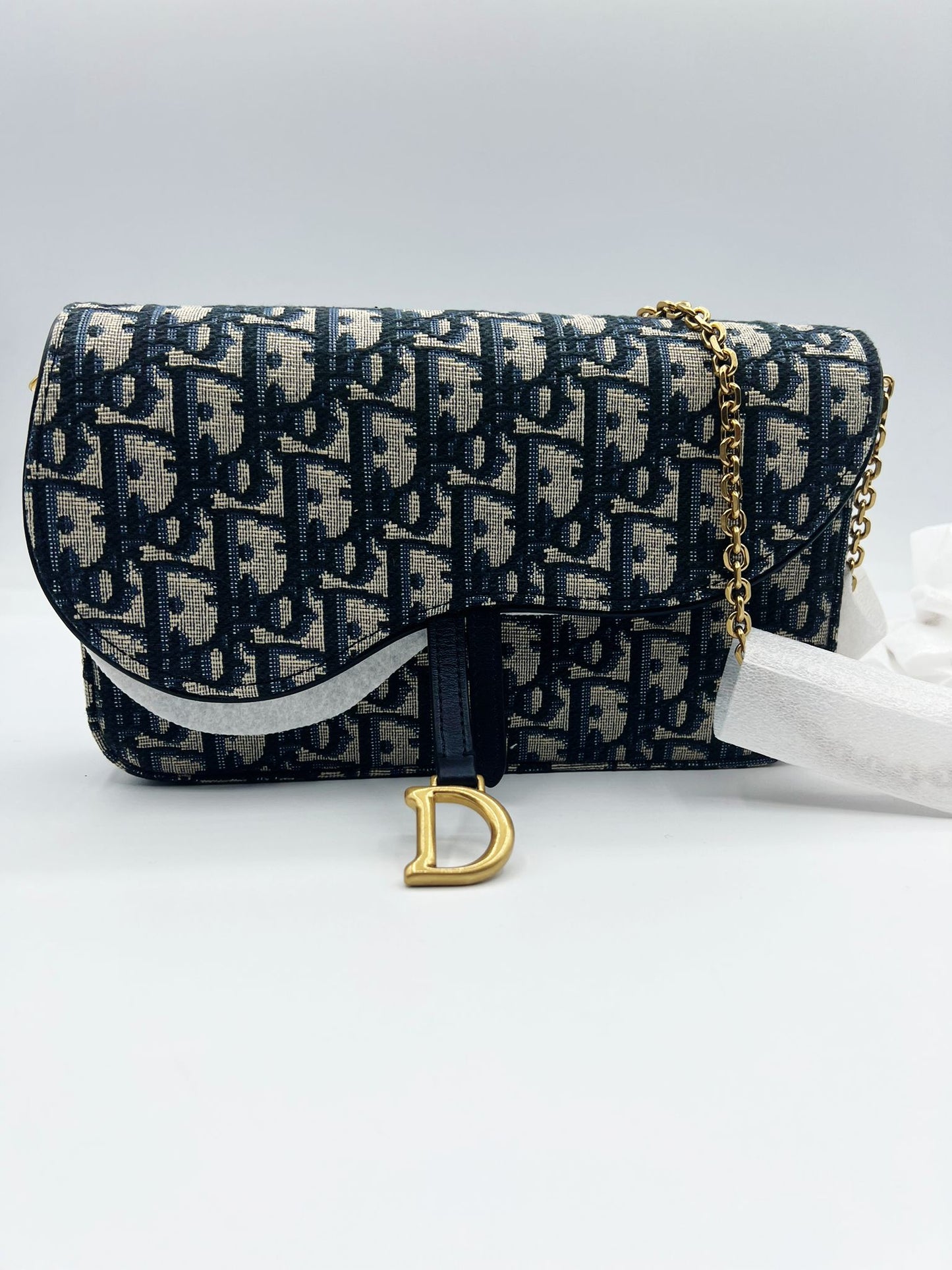 Dior wallet on chain