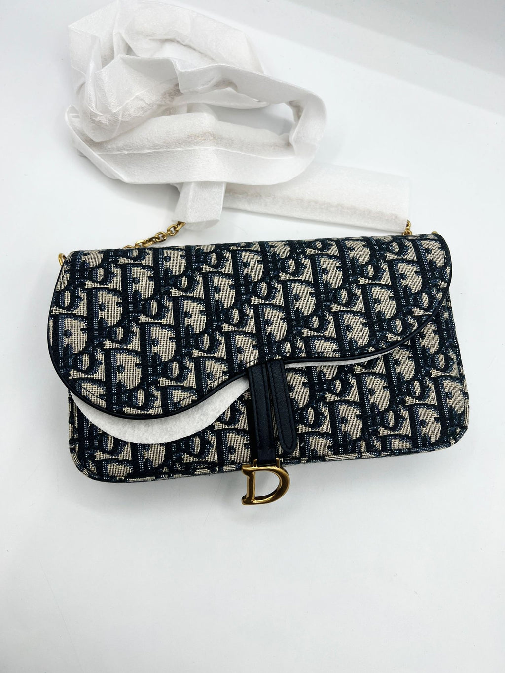 Dior wallet on chain