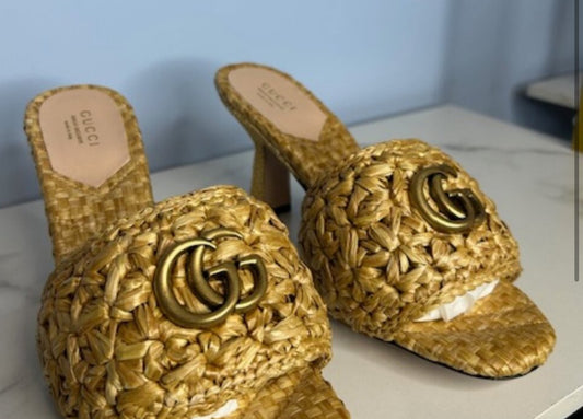 Gucci sandals 39 for jennifer