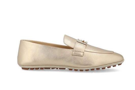 Fendi loafers 37.5 & Gucci sneakers 37.5 order
