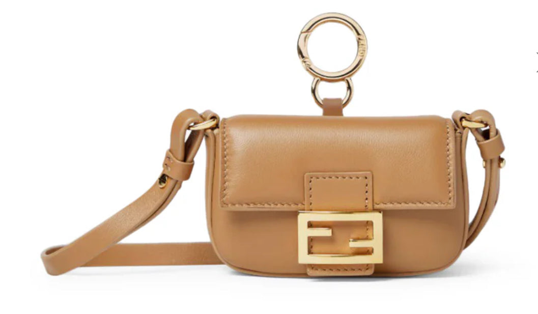Fendi nano baguette beige