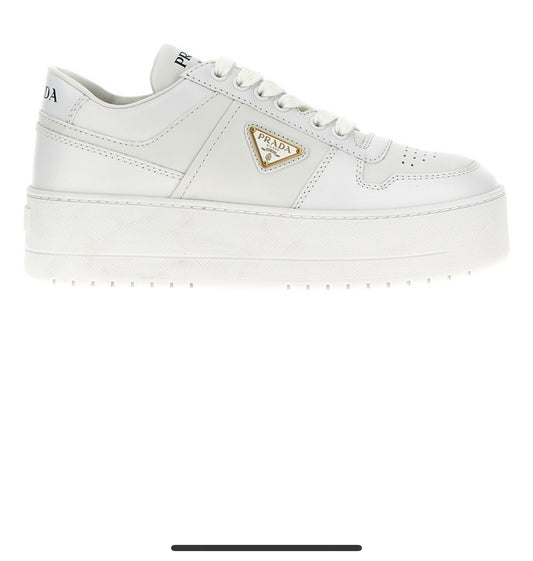 Prada sneakers 41
