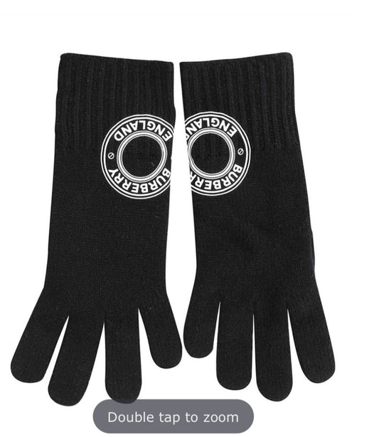 Burberry hat & gloves combo set black