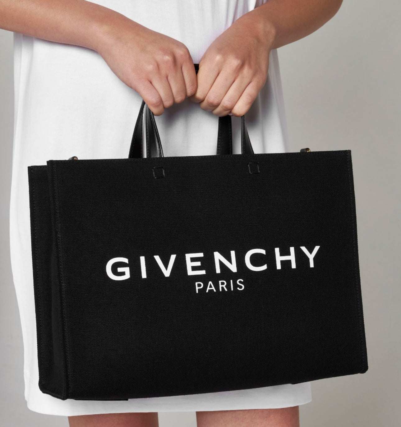 Givenchy medium tote left balance