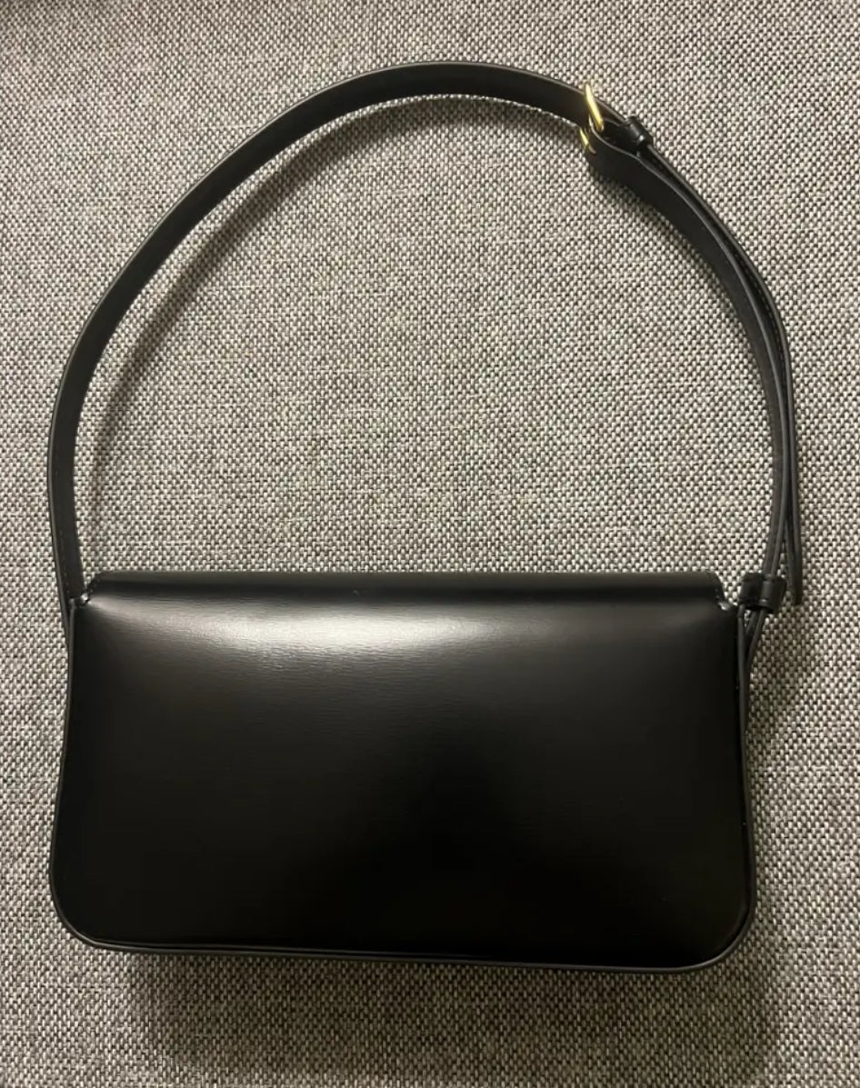 Celine Triomphe Claude shoulder bag balance for perla