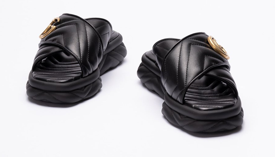Gucci marmont slides