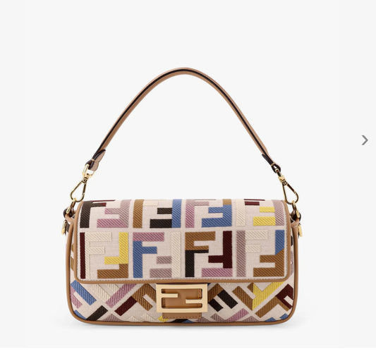 Fendi baguette medium ff
