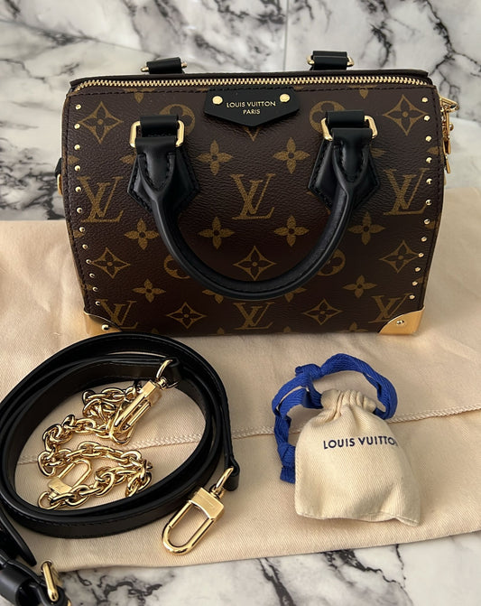 LV speedy 20 trunk new with dust bag & accessories